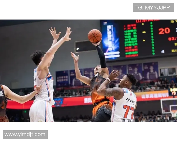 学哈登撒盐庆祝!高诗岩国家队归来首秀8+5+8 反超三分+取胜两罚